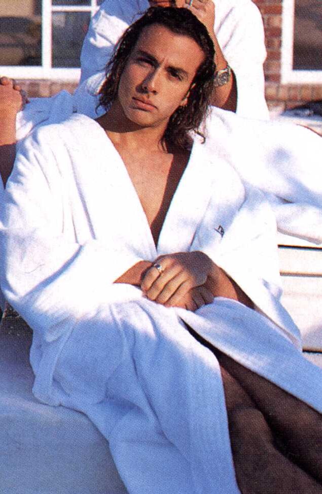 howie_d_bath_robe.jpg