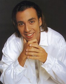 howie_d_smiling12.jpg